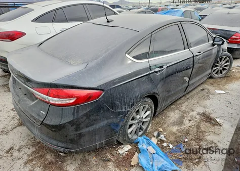2017 Ford Fusion Se z USA, uszkodzony, nr VIN 3FA6P0H71HR357955